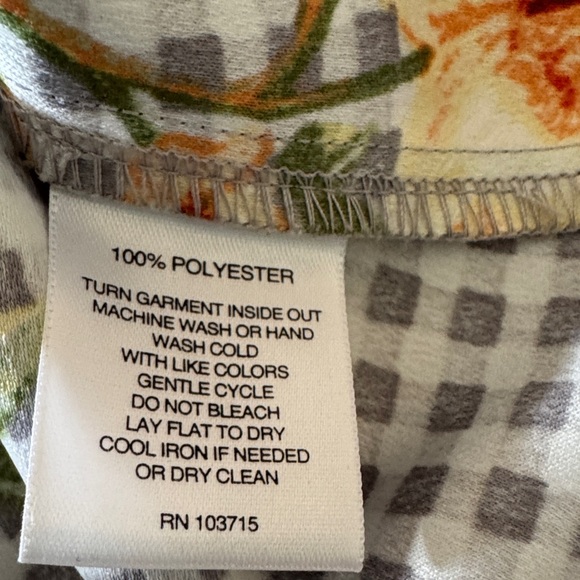 Valerie Stevens Women’s Top – Size XL - Picture 7 of 7